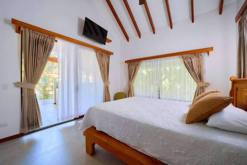 Casa Kristel - Exquisite Villa Getaway Puerto Viejo de Talamanca エクステリア 写真