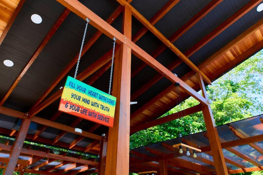 Casa Kristel - Exquisite Villa Getaway Puerto Viejo de Talamanca エクステリア 写真
