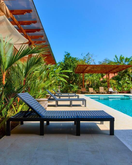 Casa Kristel - Exquisite Villa Getaway Puerto Viejo de Talamanca エクステリア 写真