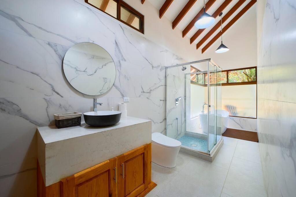 Casa Kristel - Exquisite Villa Getaway Puerto Viejo de Talamanca エクステリア 写真