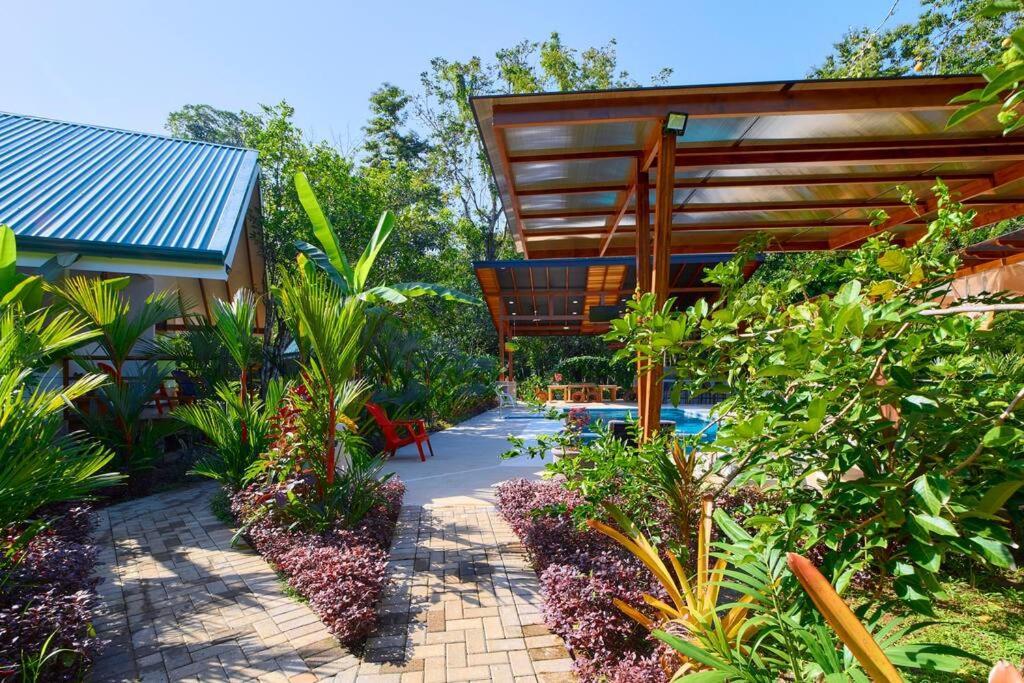 Casa Kristel - Exquisite Villa Getaway Puerto Viejo de Talamanca エクステリア 写真